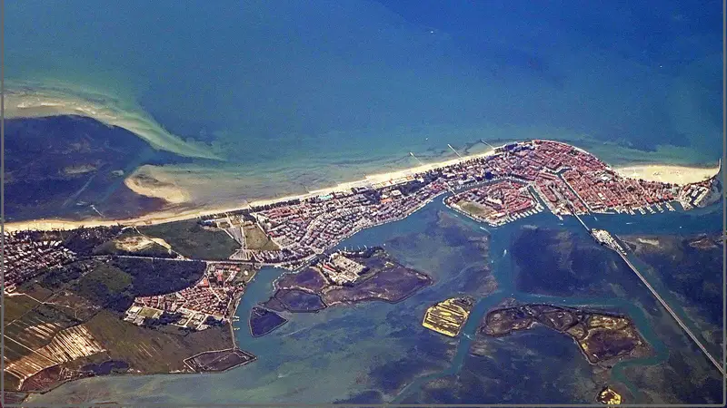 Grado and its lagoon from above